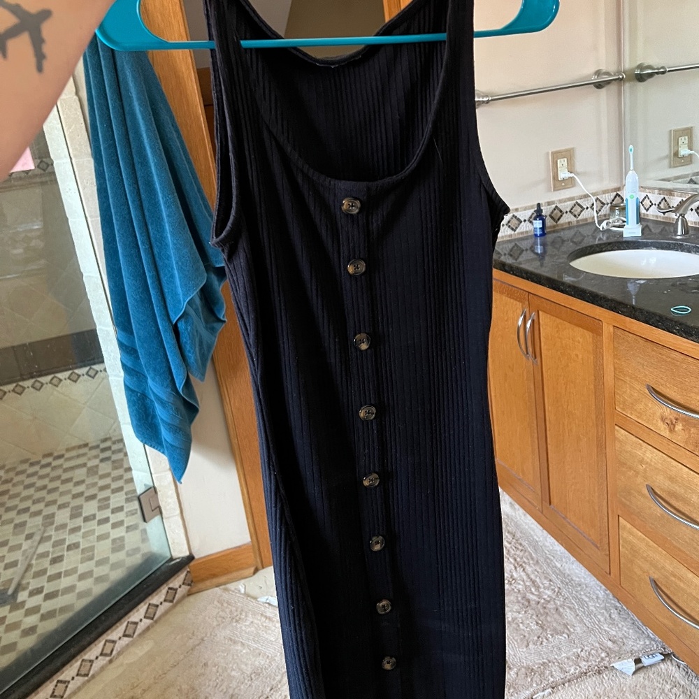 Black Buttoned BodyCon MIDI Dress